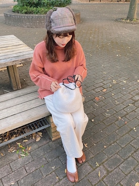 「テラコッタ」｜「アイテム（キャップ）」を使った、RIHOさん（レディース・160cm）の秋コーディネート