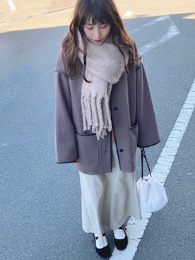 「レザースカート」｜「アイテム（ノーカラーコート）」を使った、RIHOさん（レディース・160cm）の冬コーディネート