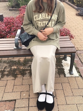 「SVEC（シュベック）のアイテム（バレエシューズ）」を使った、RIHOさん（レディース・160cm）の春コーディネート