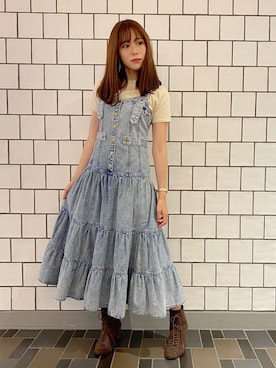 「REDYAZEL（レディアゼル）のデニムティアードワンピース（ワンピース、ブルー系）」を使った、藍里さん（レディース・158cm）の秋コーディネート