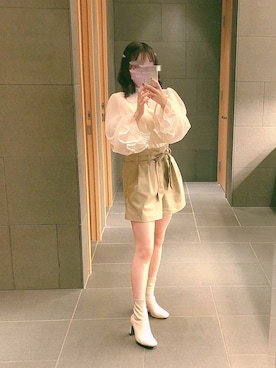 「ZARA（ザラ）のアイテム（パンツ、グリーン系）」を使った、sayakaさん（レディース・155cm）の冬コーディネート