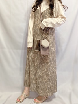 「アイテム（サンダル、ゴールド系）」を使った、シュガーラブ⑅さん（レディース・157cm）の春コーディネート