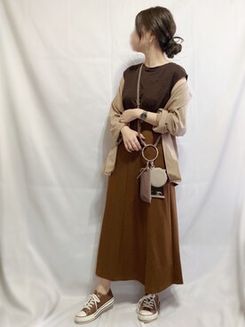 「GU（ジーユー）のアイテム（トップス、ブラウン系）」を使った、シュガーラブ⑅さん（レディース・157cm）の春コーディネート