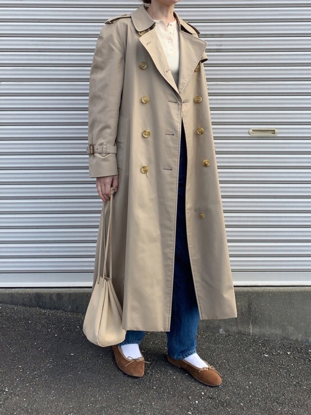 Burberry Prorsumのトレンチコートを使ったレディース人気ファッション