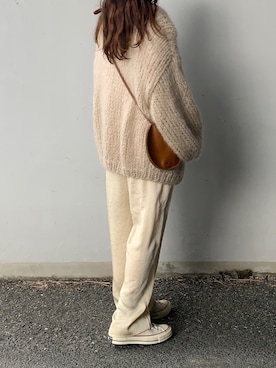 「ボリュームニット」｜「アイテム（スニーカー）」を使った、Aさん（レディース・156cm）の冬コーディネート