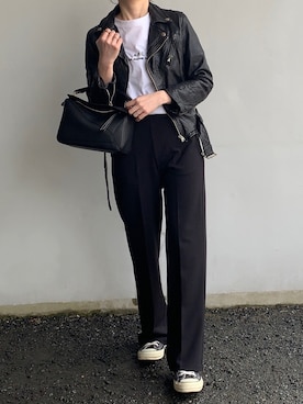 「スラックスパンツ」｜「アイテム（ライダースジャケット）」を使った、Aさん（レディース・156cm）の春コーディネート