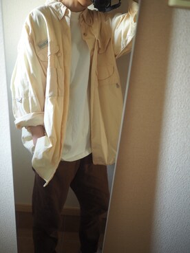 「Columbia（コロンビア）のアイテム（シャツ/ブラウス、イエロー系）」を使った、q.さん（レディース・161cm）の春コーディネート