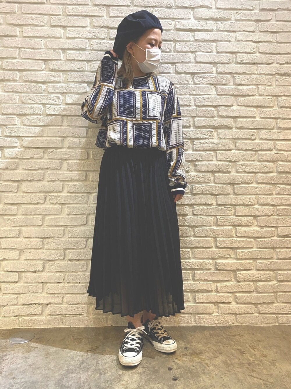 「シンプル、プチプラ、オトナカジュアル、春コーデ、美容師、美容師アシスタント、透け感、柄物」｜「LOWRYS FARMのアイテム（スカート、ブラック系）」を使った、Ayam!¨̮♡さん（レディース・148cm）の春コーディネートの1枚目の写真