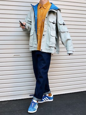 「アイテム（マウンテンパーカー、シルバー系）」を使った、あめさん（メンズ・173cm）の春コーディネート