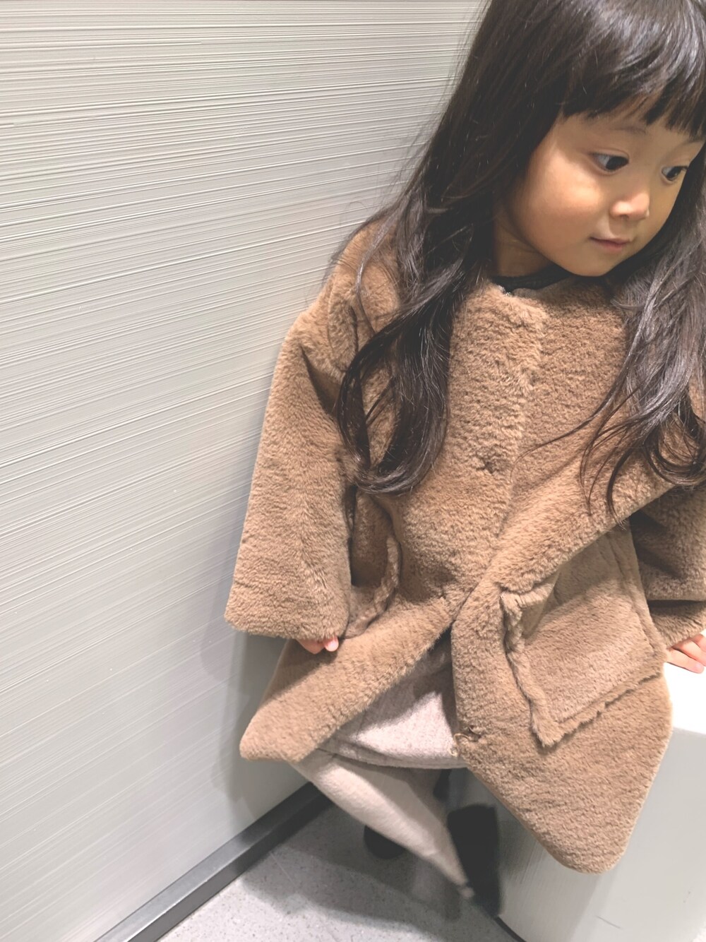 「キッズファッション、秋冬コーデ、女の子、おしゃれさんと繋がりたい、4歳、娘コーデ、むすめ服」｜「韓国子供服のアイテム（ノーカラージャケット、ブラウン系）」を使った、ichi_zenさん（キッズ・90cm）の秋コーディネートの1枚目の写真