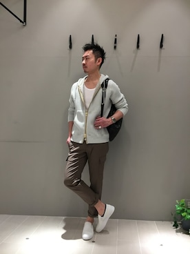 「ご近所コーデ」｜「アイテム（スリッポン）」を使った、daiさん（メンズ・180cm）の春コーディネート