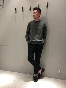 「クルーネックニット」｜daiさん（メンズ・180cm）の秋コーディネート