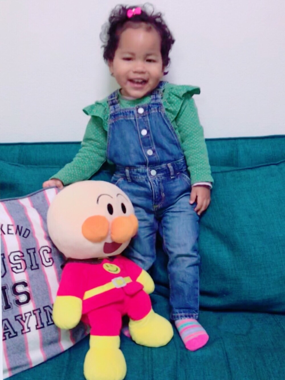 「キッズコーデ、グリーン、女の子、ZARA KIDS、GAP」｜「ZARA KIDSのアイテム（スウェット、グリーン系）」を使った、e-.-eさん（キッズ・90cm）の冬コーディネートの1枚目の写真