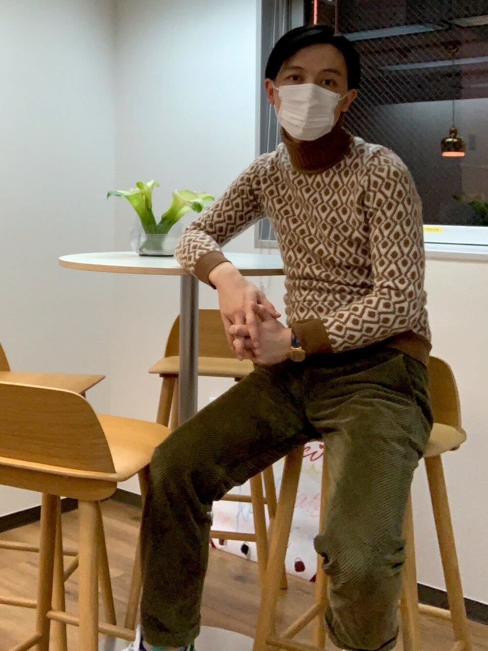 「panicaleのアイテム（ニット/セーター、ベージュ系）」を使った、Asahi-1926さん（メンズ・171cm）の冬コーディネートの1枚目の写真