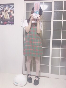 「Candy Stripper」｜「アイテム（ジャンパースカート）」を使った、林檎さん（レディース・161cm）の春コーディネート