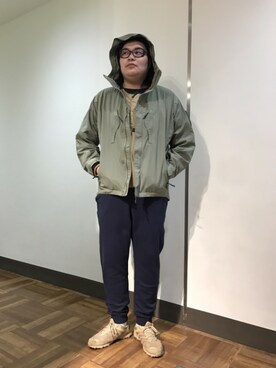 「BURLAP OUTFITTER（バーラップアウトフィッター）のアイテム（ナイロンジャケット）」を使った、日下部氏さん（メンズ・180cm）の冬コーディネート