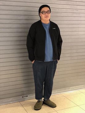 「アウトドアミックス」｜日下部氏さん（メンズ・180cm）の秋コーディネート