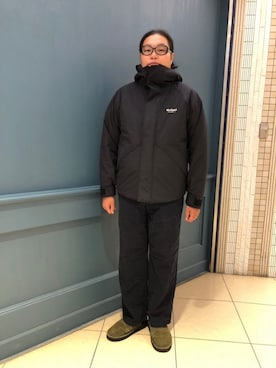 「WILD THINGS（ワイルドシングス）のアイテム（マウンテンパーカー）」を使った、日下部氏さん（メンズ・180cm）の秋コーディネート