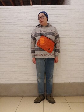 「Gramicci（グラミチ）のアイテム（パーカー）」を使った、日下部氏さん（メンズ・180cm）の春コーディネート