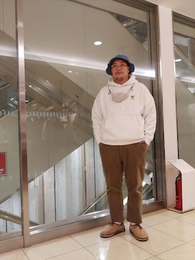 「MANASTASH（マナスタッシュ）のアイテム（アクセサリー）」を使った、日下部氏さん（メンズ・180cm）の秋コーディネート