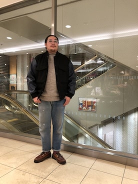 「ケーブルニット」｜「アイテム（ブルゾン）」を使った、日下部氏さん（メンズ・180cm）の冬コーディネート