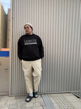 「TIGRE BROCANTE（ティグルブロカンテ）のアイテム（パンツ）」を使った、日下部氏さん（メンズ・180cm）の春コーディネート