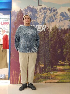 「TIGRE BROCANTE（ティグルブロカンテ）のアイテム（パンツ）」を使った、日下部氏さん（メンズ・180cm）の春コーディネート