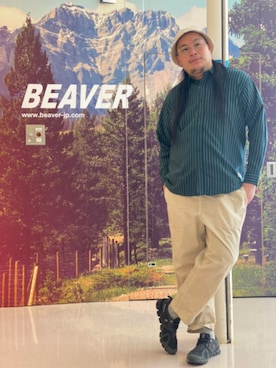 「TIGRE BROCANTE（ティグルブロカンテ）のアイテム（パンツ）」を使った、日下部氏さん（メンズ・180cm）の春コーディネート