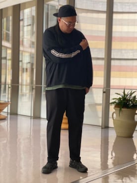 「meanswhile（ミーンズワイル）のアイテム（帽子）」を使った、日下部氏さん（メンズ・180cm）の春コーディネート