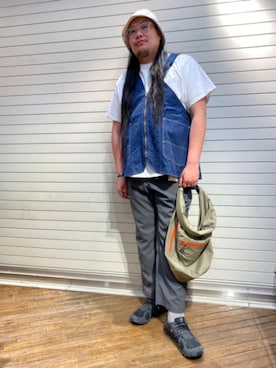 「アイテム（ベスト）」を使った、日下部氏さん（メンズ・180cm）の春コーディネート