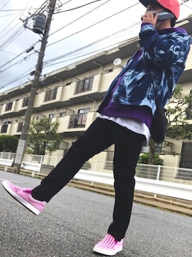 「Guess（ゲス）のアイテム（パーカー）」を使った、にゃん😿さん（メンズ・161cm）の春コーディネート