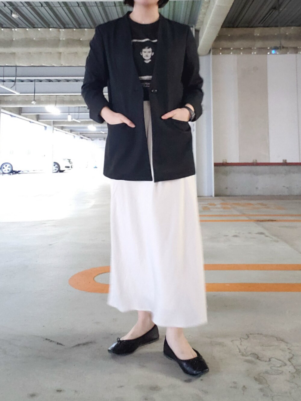 「オトナカジュアル、秋服、ノーカラージャケット、KBF、KBF+、URBAN RESEARCH」｜「SENSE OF PLACE by URBAN RESEARCHのCARREMANノーカラージャケット（ノーカラージャケット、ブラック系）」を使った、lisaasilさん（レディース・160cm）の秋コーディネートの1枚目の写真