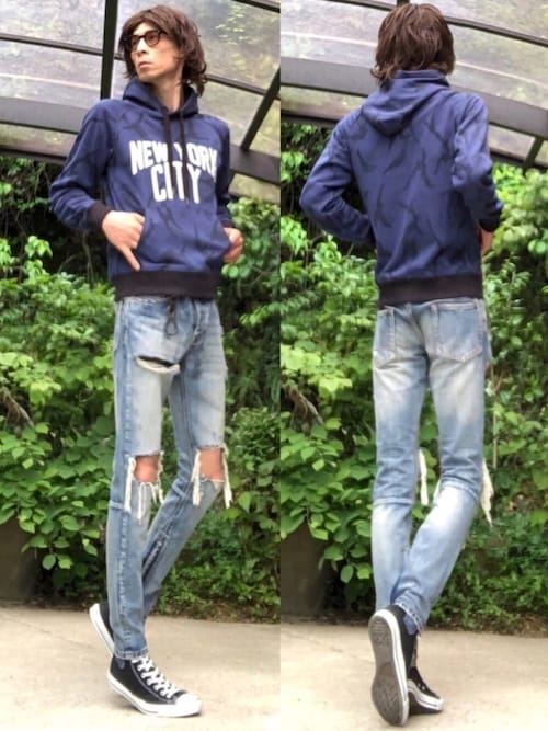 ジウ 𝓭𝓮𝓳𝓪 𝓿𝓾 1piu1uguale3 Relax のパーカーを使ったコーディネート Wear