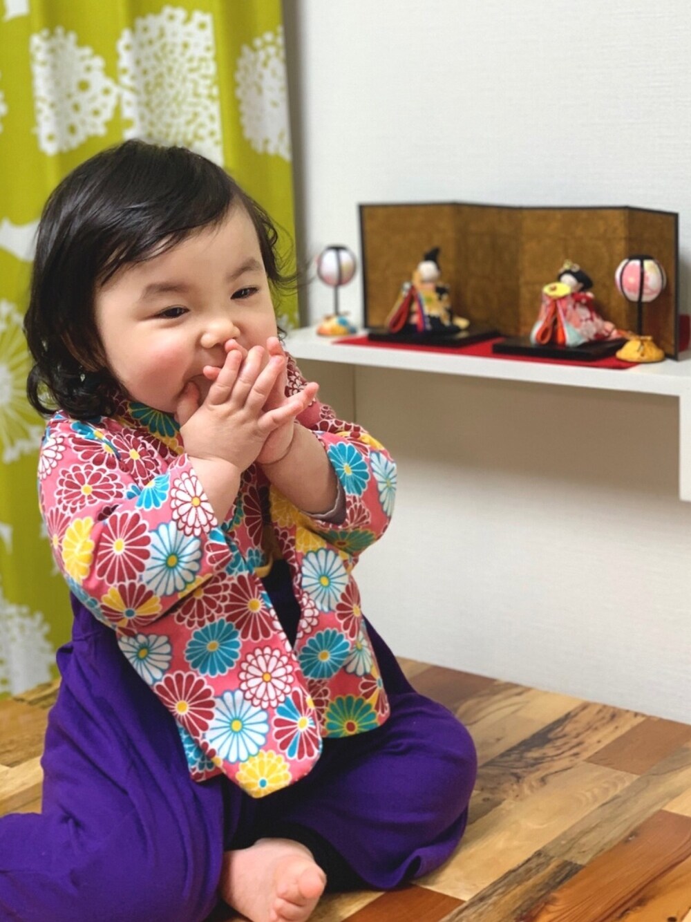 「赤ちゃん本舗のアイテム（つなぎ/オールインワン、ピンク系）」を使った、cocodesgraceさん（キッズ・60cm）の春コーディネートの1枚目の写真