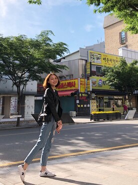 「travel」｜「アイテム（デニムパンツ）」を使った、Abbyさん（レディース・163cm）の夏コーディネート