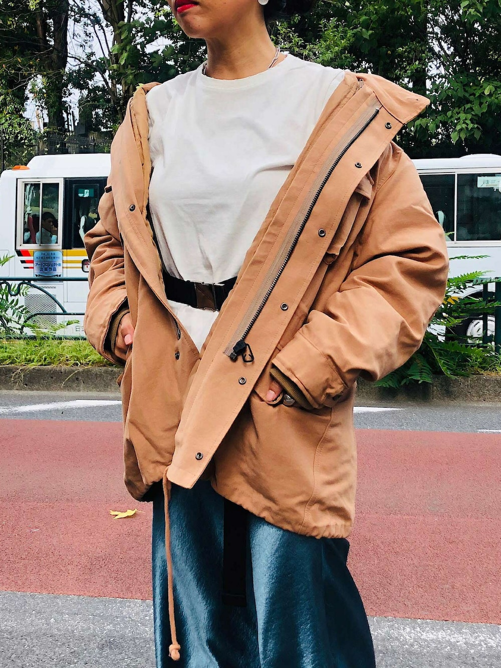 「ビッグシルエット、ミリタリー、ミリタリージャケット、メンズライク、メンズサイズ、メンズアイテム、秋コーデ、ボリューム袖、ミリ女、ビッグシルエット アウター」｜「HOUSTONの【HOUSTON】3WAY M-65 DOWN JKT（ミリタリージャケット、ベージュ系）」を使った、Parks Tokyoさん（レディース・165cm）の秋コーディネートの1枚目の写真
