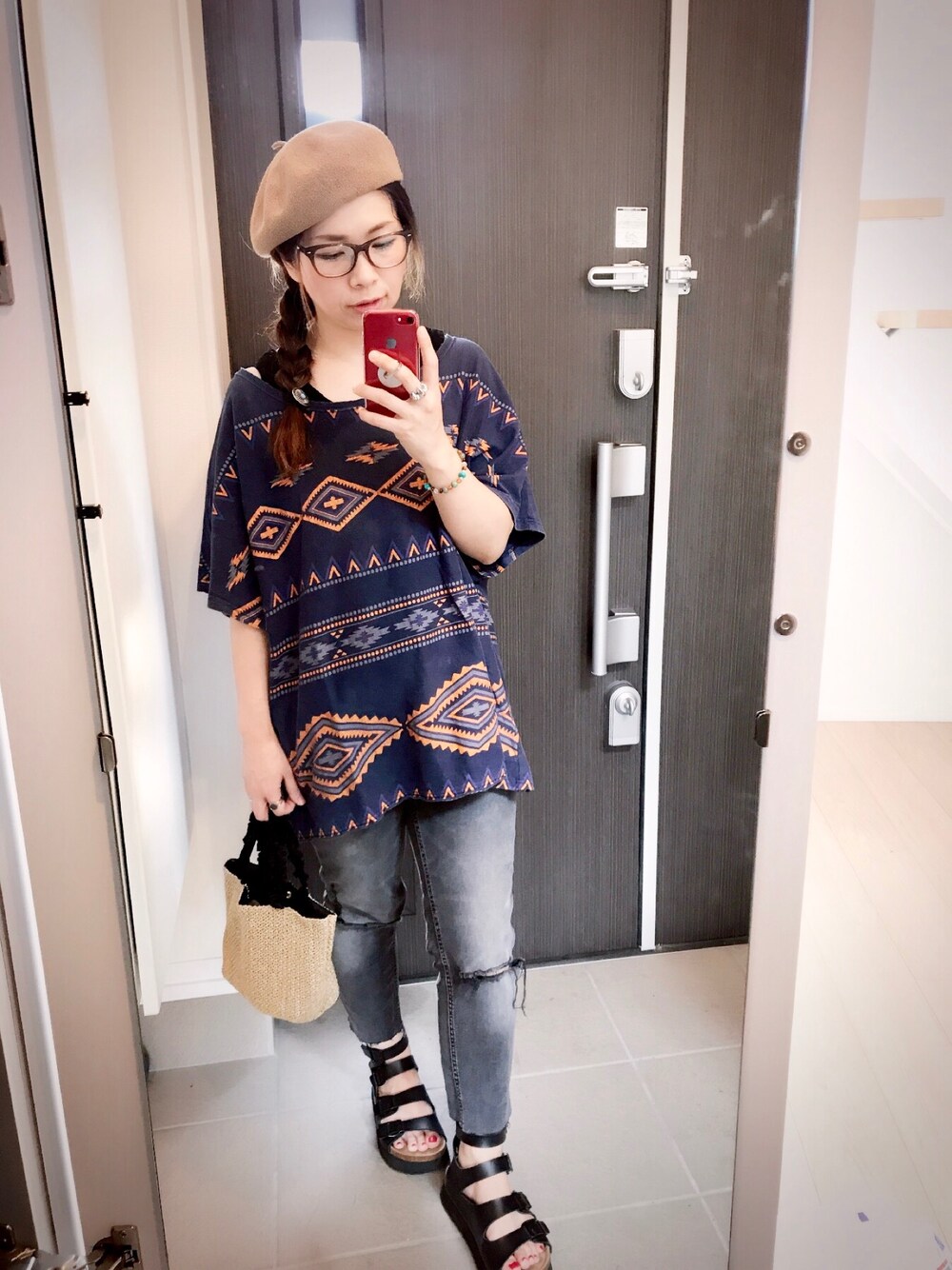 「プチプラ、ootd、オトナ女子、デニムパンツ、ブラックデニム、カジュアル、大人カジュアル、休日スタイル」｜「usedのアイテム（ハンチング/ベレー帽、ベージュ系）」を使った、halさん（レディース・163cm）の夏コーディネートの1枚目の写真