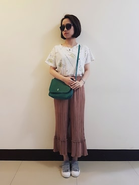 「STARMIMI（スターミミ）のアイテム」を使った、Gemmaさん（レディース・156cm）の夏コーディネート