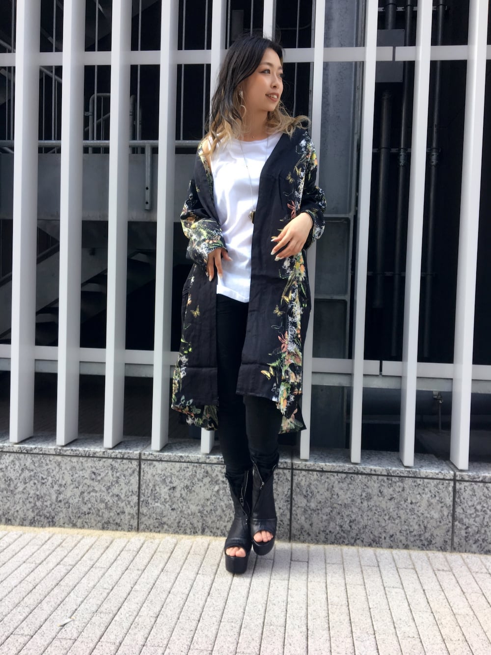 「カジュアル、夏、ブラック、CATORCE、KMRii、ケムリ、ROYALFLASH、royalflash梅田、summer、お祭り」｜「ADDICT NOIRのADDICT NOIR[アディクト ノアー]CUT OFF（タンクトップ、ホワイト系）」を使った、runaさん（レディース・158cm）の夏コーディネートの1枚目の写真