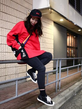 「red」｜「アイテム（キャップ）」を使った、runaさん（レディース・159cm）の夏コーディネート
