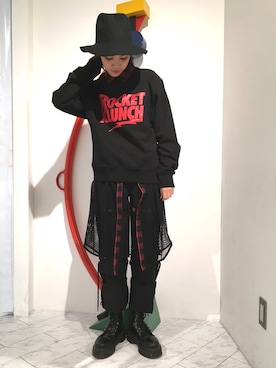「L.H.P（エルエイチピー）のアイテム（スウェット）」を使った、Hikaru Shimizuさん（レディース・165cm）の冬コーディネート
