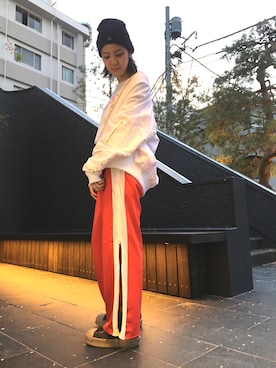 「Chica（チカ）のアイテム（ジャケット/アウター）」を使った、Hikaru Shimizuさん（レディース・165cm）の春コーディネート