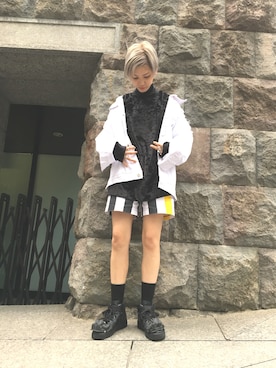「Chica（チカ）のアイテム（ジャケット/アウター）」を使った、Hikaru Shimizuさん（レディース・165cm）の秋コーディネート