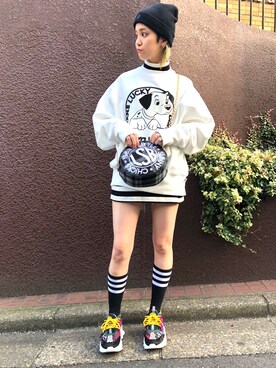 「Chica（チカ）のアイテム」を使った、Hikaru Shimizuさん（レディース・165cm）の秋コーディネート