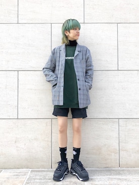 「Chica（チカ）のアイテム（ジャケット/アウター）」を使った、Hikaru Shimizuさん（レディース・165cm）の秋コーディネート