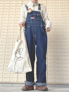 「RAINBOW（レインボー）のアイテム」を使った、miccco.さん（レディース・157cm）の冬コーディネート