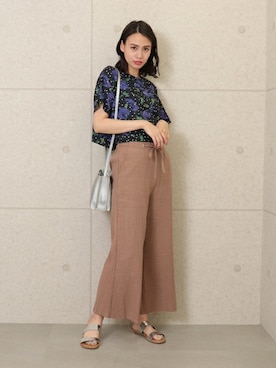 「Factor=（ファクターイコール）のアイテム（パンツ）」を使った、Factor= modelさん（レディース・162cm）の夏コーディネート