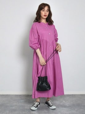 「BAD（バッド）のアイテム」を使った、Factor= modelさん（レディース・160cm）の春コーディネート