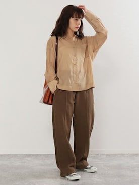 「Factor=（ファクターイコール）のアイテム（バッグ）」を使った、Factor= modelさん（レディース・166cm）の春コーディネート