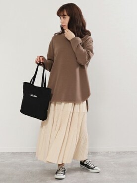 「Factor=（ファクターイコール）のアイテム（バッグ）」を使った、Factor= modelさん（レディース・160cm）の冬コーディネート